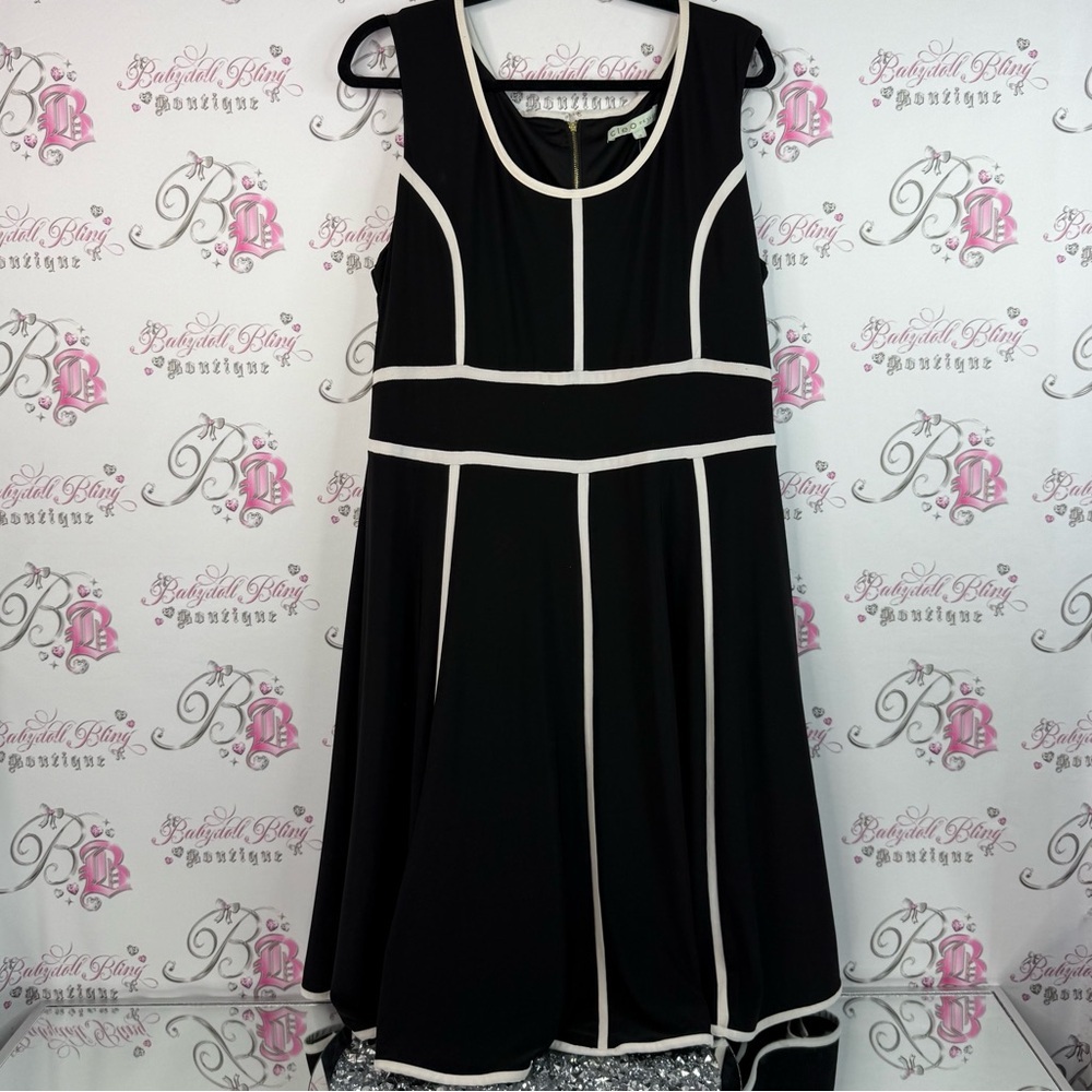 Cleo dress 2 tone color block trim flowy zip up Elegant Black and White Dress - Picture 1 of 15